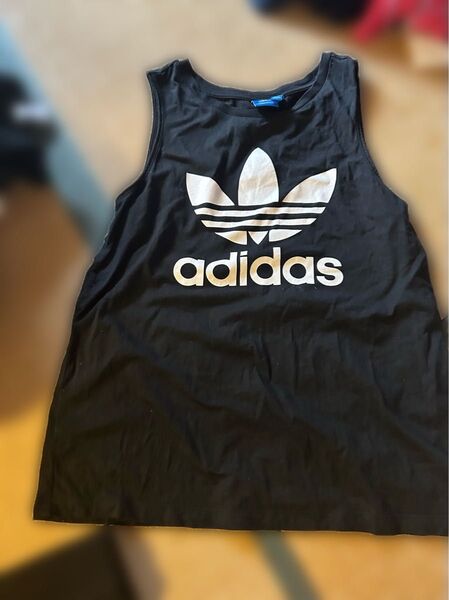 adidas タンクトップ ノースリーブ アディダス サイズM トップス M