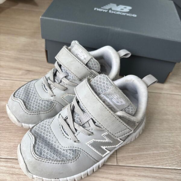 new balance57F キッズシューズ スニーカーグレー 14.5cm ニューバランス