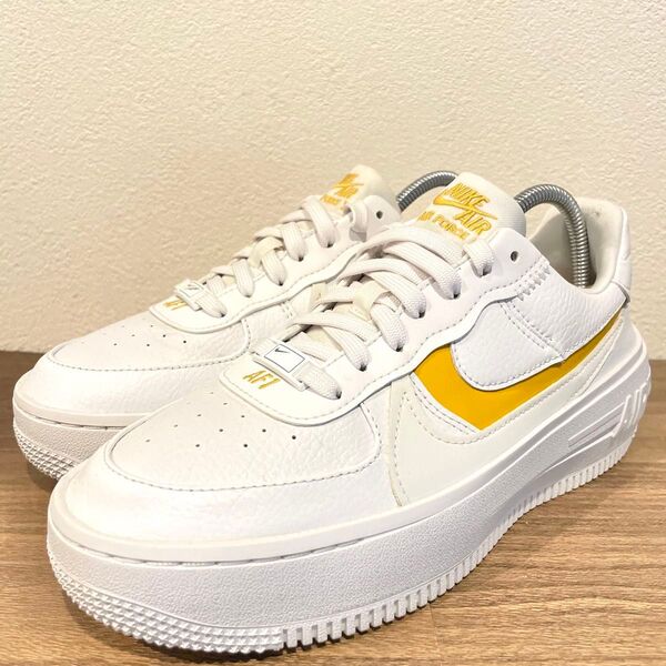 NIKE W AIR FORCE 1 PLT.AF.ORM LV8 ナイキ エア フォース ワン プラットフォームホワイトイエロー