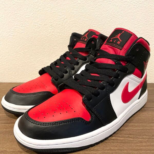 NIKE AIR JORDAN 1 MID ナイキ エア ジョーダン ミッド ブラック ジムレッド 554724-079
