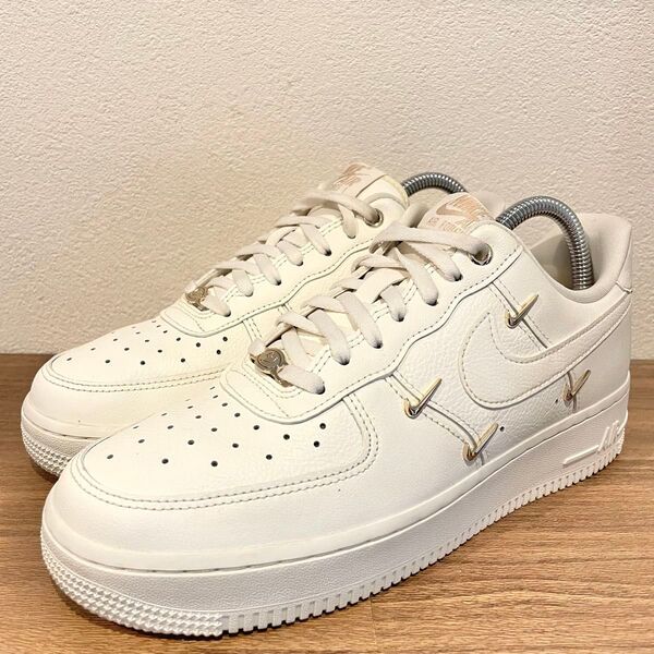 NIKE AIR FORCE 1 LOW '07 LX ナイキ エア フォース ワン セイルメタリックゴールドFV3654-111