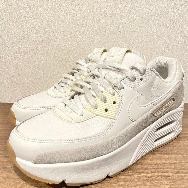 NIKE W AIR MAX 90 LV8 ナイキ エア マックス 90 ホワイトベージュ レディース FD4328-100