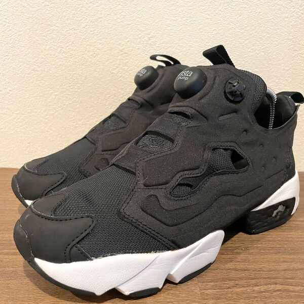 Reebok INSTAPUMP FURY OG リーボック ポンプフューリー ブラック レディース DV6985