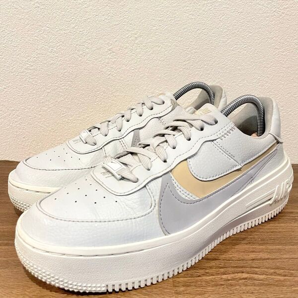 NIKE W AIR FORCE 1 PLT.AF.ORM LV8 ナイキ エア フォース ワン プラットフォーム グレー