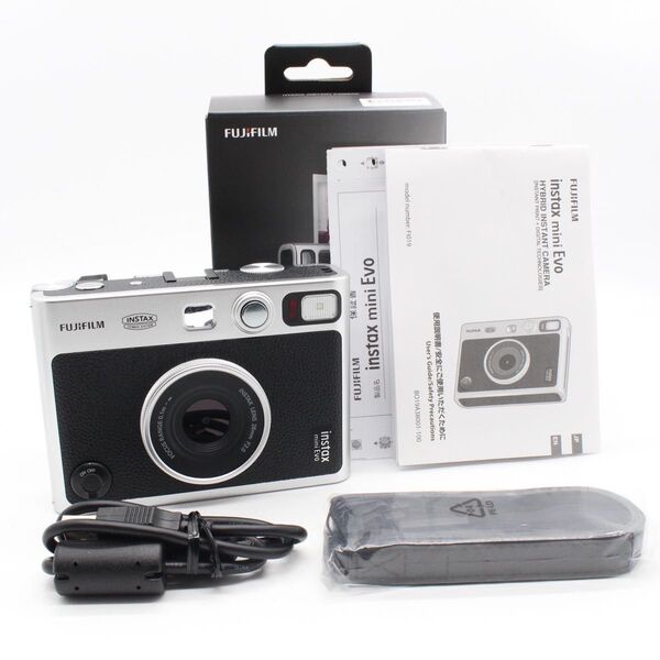 FUJIFILM INSTAX MINI EVO