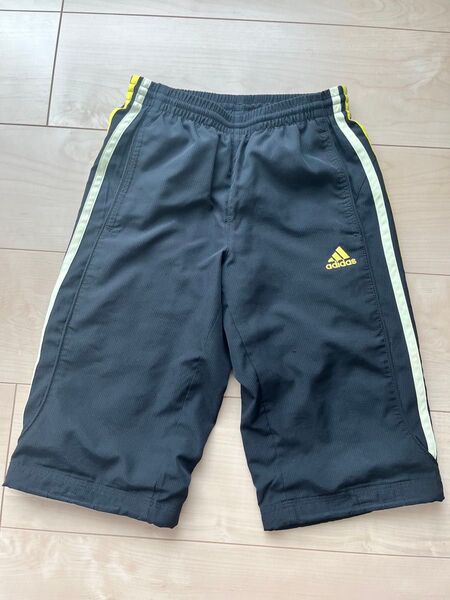 adidas 短パン 120cm ハーフパンツ ショートパンツ