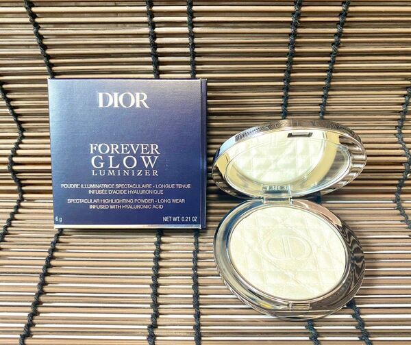 ディオールスキン フォーエヴァー グロウ ルミナイザー 06 オパール シークイン dior フェイスパウダー