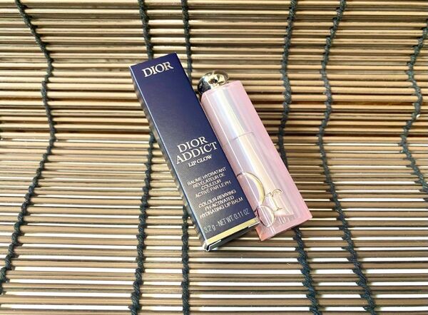 ディオール アディクト リップ グロウ 012 ローズウッド dior リップバーム
