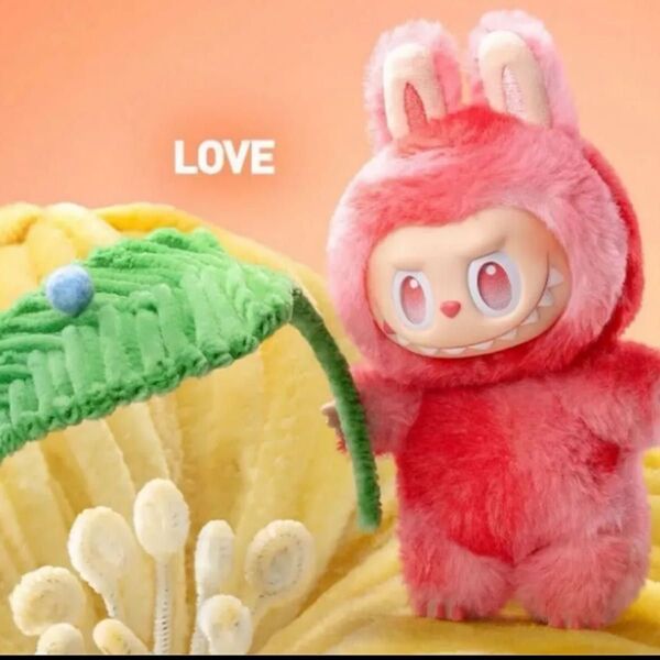POPMART ポップマート THE MONSTERS Big into Energy ぬいぐるみ ペンダント LOVE