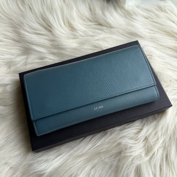 セリーヌ ラージフラップ レザー ウォレット 二つ折り財布