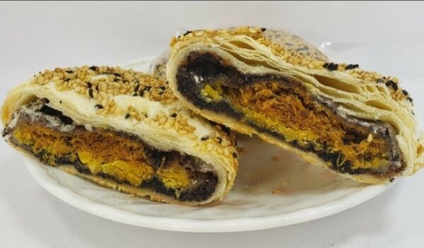 肉鬆卵黄もち餅 台湾産塩漬けアヒルの卵黄入り