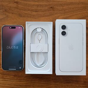 iPhone16 ホワイト 128GB SIMフリー 1日使用 極美品 付属品未使用 5月Apple store購入