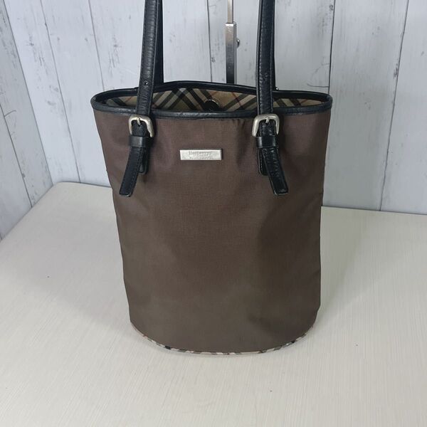 Burberry バーバリー ハンドバッグ トート ノバチェックバケツ型