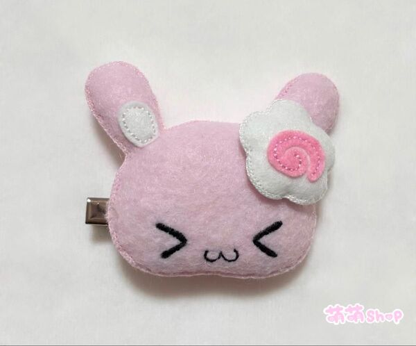 うさ萌(ピンク) ヘアクリップ(左)