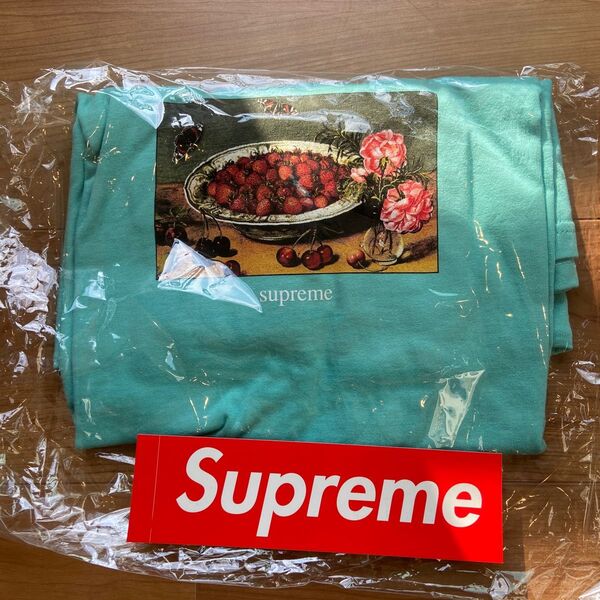 新品タグ付き Supreme Strawberries Tee Mサイズ シュプリーム Tシャツ