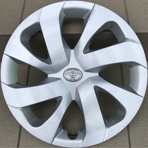 【送料込み】トヨタ純正 シエンタ 170系 前期 15インチホイールキャップ×1枚