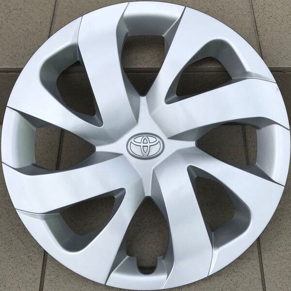 【送料込み】トヨタ純正 シエンタ 170系 前期 15インチホイールキャップ×1枚