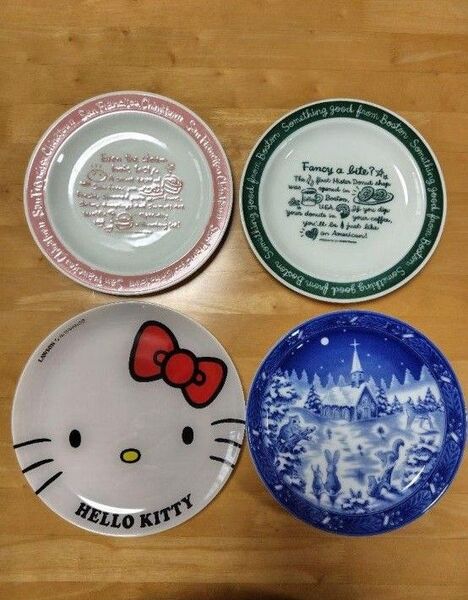 【非売品】お皿4枚セット Hello Kitty タカラブネ ミスタードーナツ