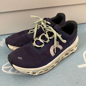 On クラウドモンスター 26.5センチ