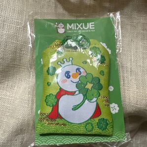 ミクス MIXUE 雪だるまお守り 四つ葉のクローバー グリーン 新品・未使用