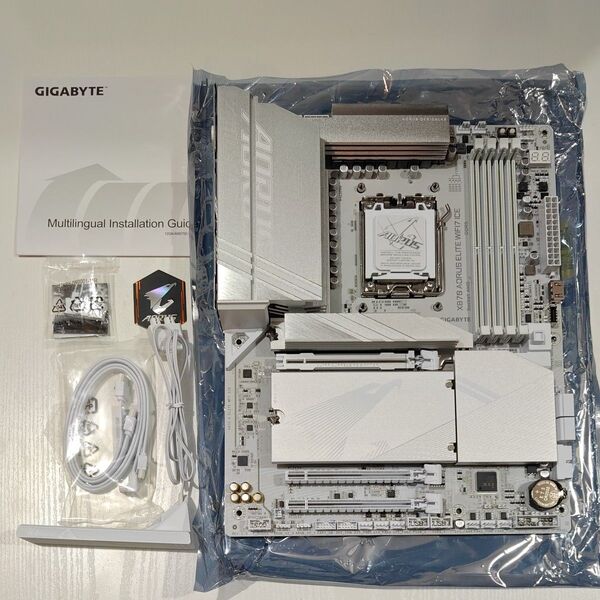 GIGABYTE X870 AORUS ELITE WIFI7 ICE ATX AM5マザーボード