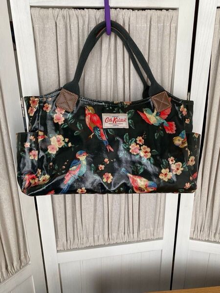 Cath Kidston トートバッグ 鳥と花柄 鳥 花柄 肩掛けできます バッグ