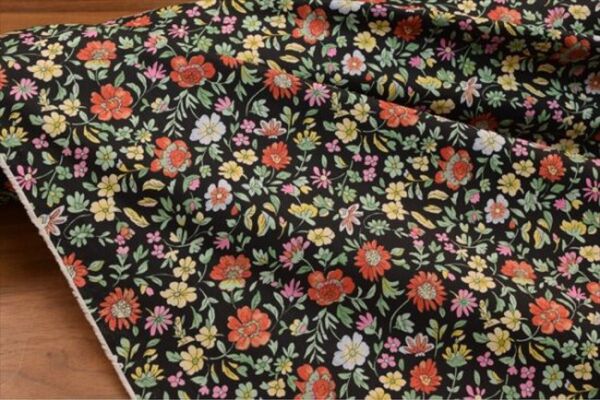 特価!1.4m【日本製】ボタニカルフラワー花柄/コットンローン生地/60ローン/黒