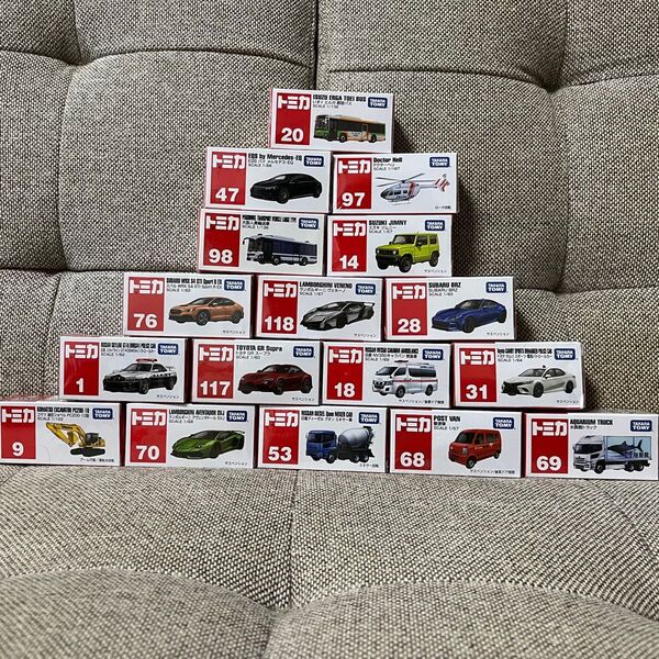 トミカ ミニカー 17台 まとめ売り 未使用 ④