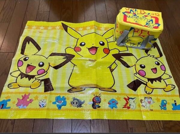 ポケモン ピチューとピカチュウ PIKACHU THE MOVIE 5th 保冷バッグ レジャーシート