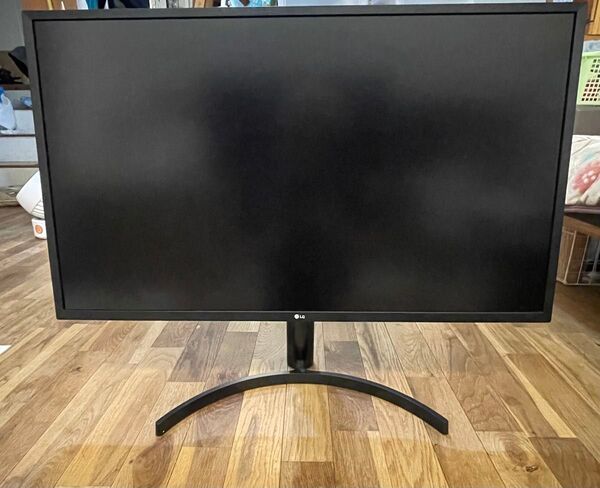 LG モニター ディスプレイ31.5インチ 4K 60fps 美品