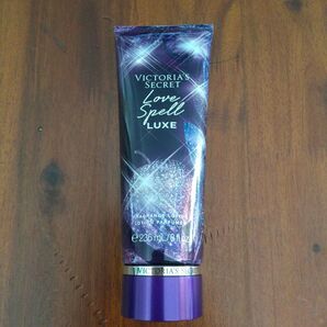 Victoria's Secret LOVE SPELL LUXE フレグランスローション