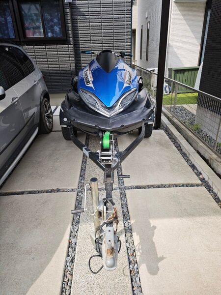 カワサキウルトラ300X エンジン絶好調 水上バイクトレーラー共に車検あり。