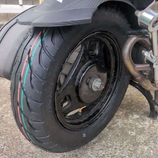 明日出品取り下げます。アドレスV125 G/S 純正 リアホイール + IRC 新品タイヤ 新品バルブ