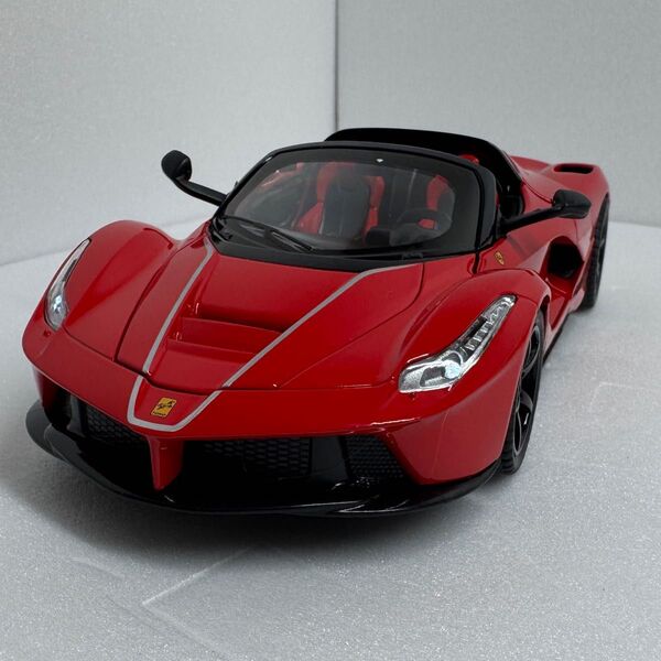 フェラーリ LaFerrari ラ・フェラーリ ミニカー 1/24 ダイキャスト