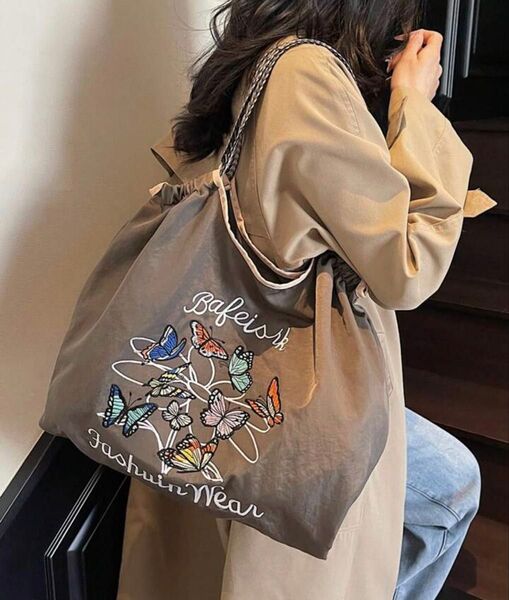 刺繍バッグ トートバッグ ナイロン 軽量 エコバッグ 人気 オシャレ 韓国 通勤 通学 a4収納 大きめ レディース かばん