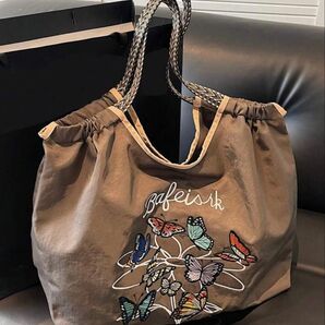 ナイロン 大容量 刺繍 エコバッグ トートバッグ 肩掛け ハンドバッグ 蝶々 ちょう 可愛い 人気 a4入る Lサイズ