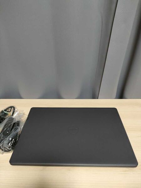 DELL ノートパソコン Vostro Celeron 6305 4GB 240GB SSD 15.6-インチ フルHD