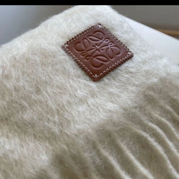 LOEWE ロエベ マフラー