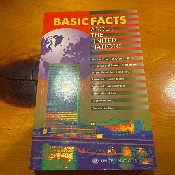BASIC FACTS ABOUT THE UNITED NATIONS 国連発行書籍