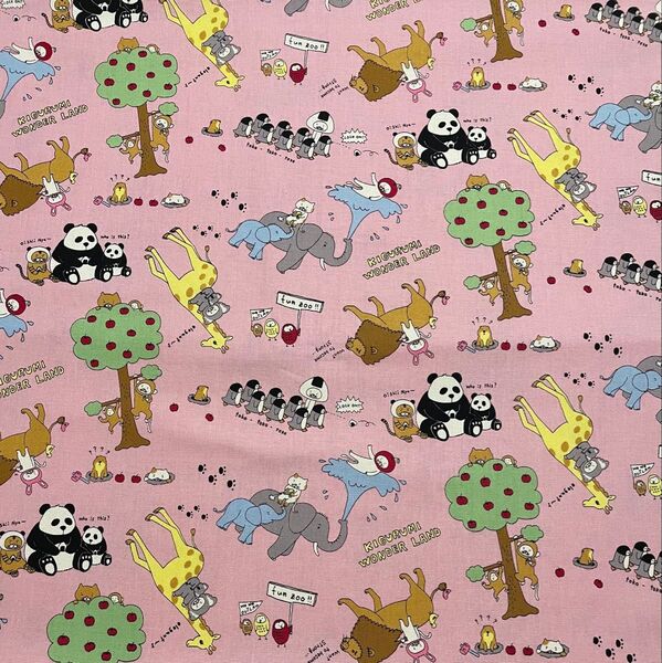 動物柄 kigurumi wonderland ピンク 綿100%キャンバス コットンこばやし 生地 布 カットクロス 50cm