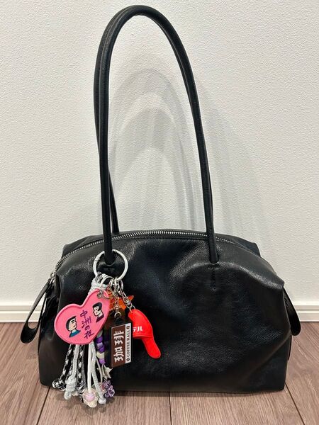 イアパピヨネ ロングハンドルボストンバッグ