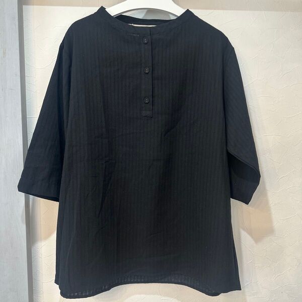 黒 七分袖トップス ストライプ柄 ヘンリーネック風