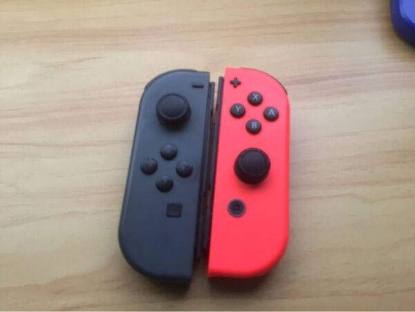 任天堂Switch Joy-Con2台セット値下げ交渉しません。