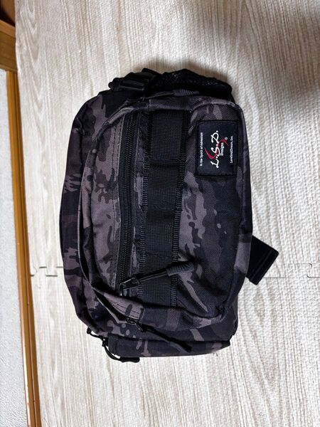 L.S.D.Designs ショルダーバッグ 迷彩柄
