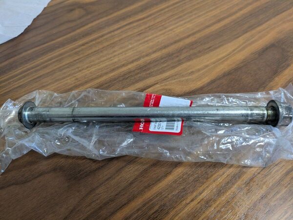 【中古】HONDA CRF250L【MD44】 アクスルシャフト ナット付 42301-KZZ-900
