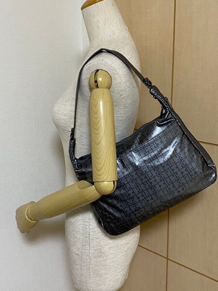 美品 ラビラビ ヤマト屋 ワンショルダーバッグ 肩掛け ハンドバッグ ナイロン グレー レディース 未使用に近い