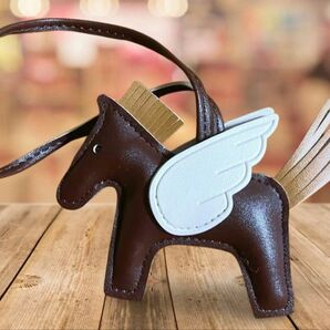 【ロデオ風】ペガサス チャーム ウィング付き 馬型 バッグチャーム ブラウン系