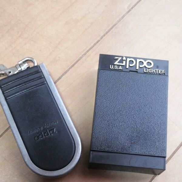 ZIPPO新品未使用と灰皿のセット