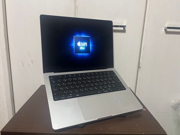 比較的美品 Apple MacBook Pro 14インチ M1PRO 8コアCPU 14コアGPU 16GB 512GB