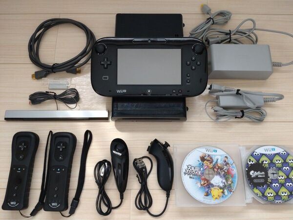 Nintendo Wii U 32GB ゲームソフト コントローラ セット ②